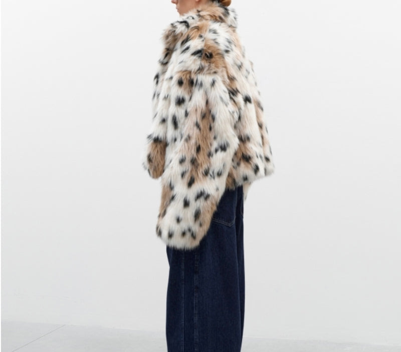 Fur faux animalier